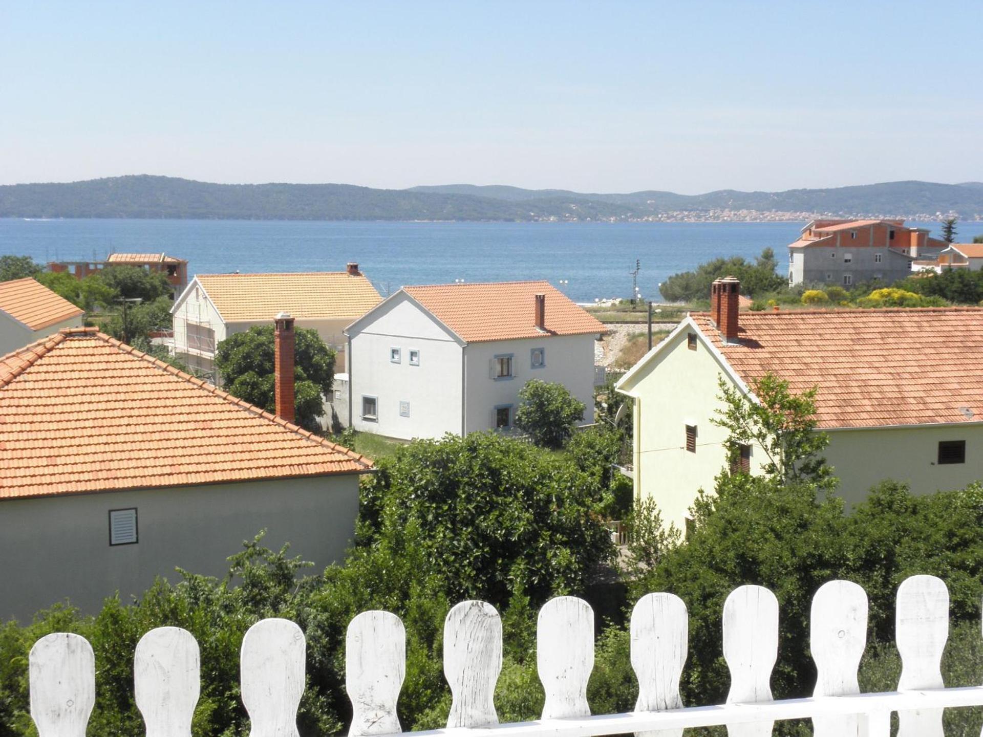 Apartments Zvone - 100 M From Sea Bibinje Dış mekan fotoğraf